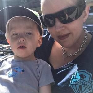 Meet your Posher, Rebecca